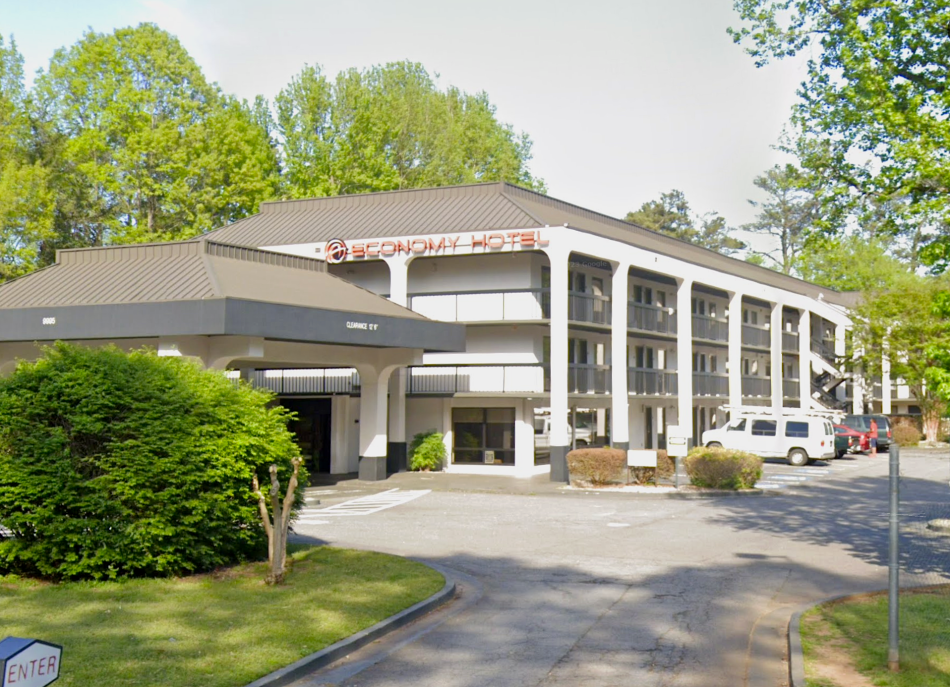 City of Roswell orders problematic hotel to shut down, evacuate